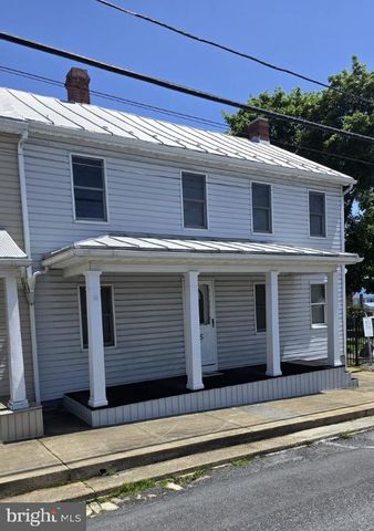 5 N HIGH STREET, Newburg, PA 17240