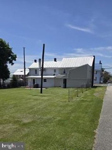 5 N HIGH STREET, Newburg, PA 17240