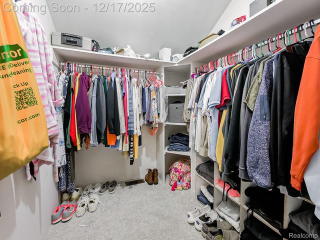 8880 Hidden Lake Drive, Howell, MI 48855