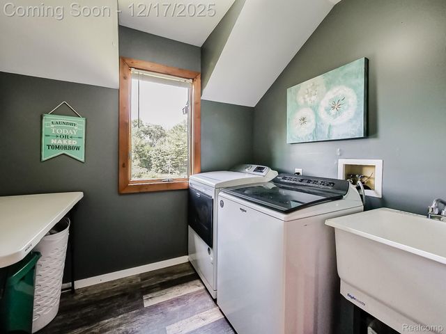 8880 Hidden Lake Drive, Howell, MI 48855