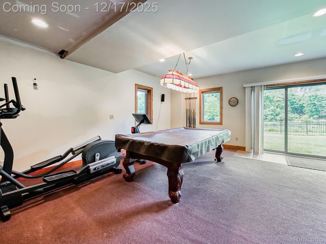 8880 Hidden Lake Drive, Howell, MI 48855
