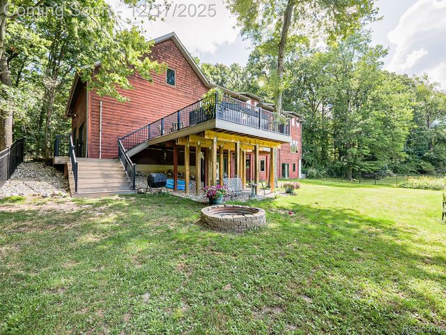 8880 Hidden Lake Drive, Howell, MI 48855