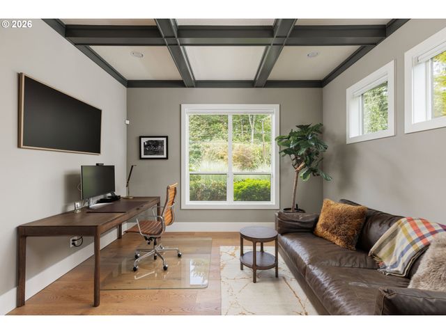 2600 GLENMORRIE Dr, Lake Oswego, OR 97034