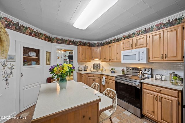 104 Pattswood Road, New Bern, NC 28560