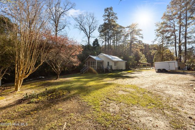 104 Pattswood Road, New Bern, NC 28560