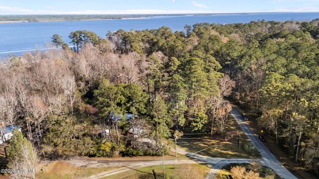 104 Pattswood Road, New Bern, NC 28560