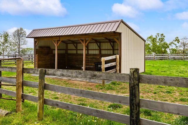 2426 McCauley Road, Wilmore, KY 40390