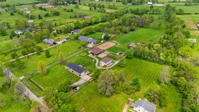 2426 McCauley Road, Wilmore, KY 40390