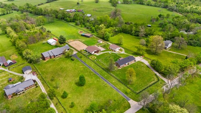 2426 McCauley Road, Wilmore, KY 40390