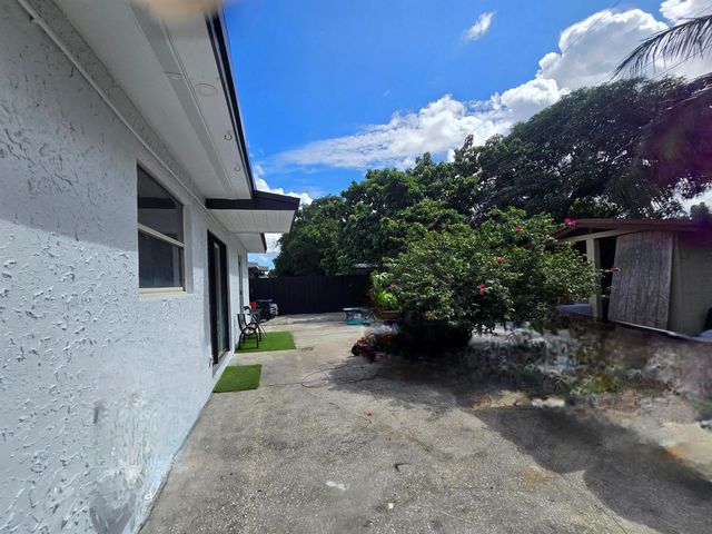 6138 Southgate Boulevard, Margate, FL 33068