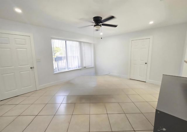 6138 Southgate Boulevard, Margate, FL 33068