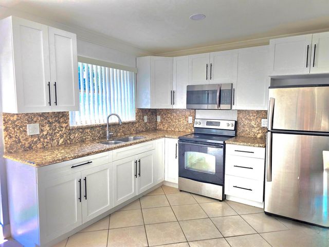 6138 Southgate Boulevard, Margate, FL 33068