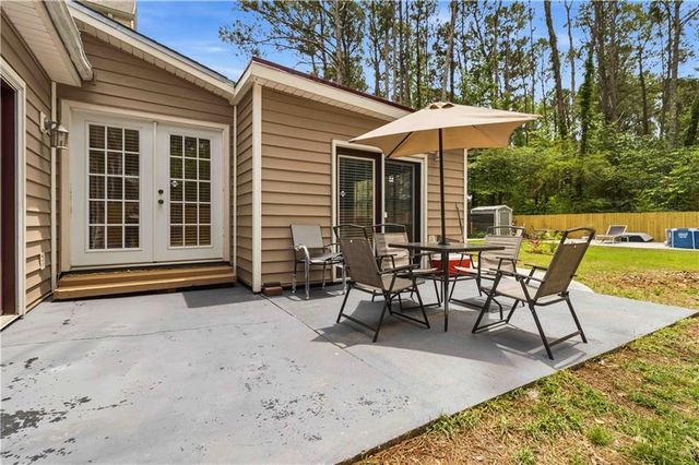 916 Forest Pointe Way, Jonesboro, GA 30238