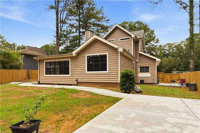 916 Forest Pointe Way, Jonesboro, GA 30238