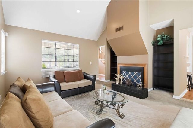 916 Forest Pointe Way, Jonesboro, GA 30238
