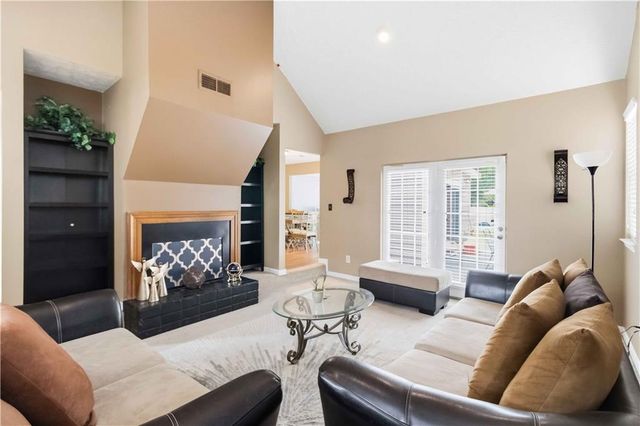 916 Forest Pointe Way, Jonesboro, GA 30238