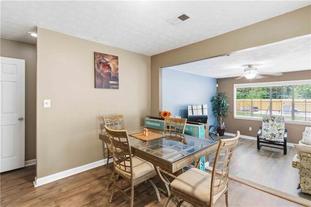 916 Forest Pointe Way, Jonesboro, GA 30238