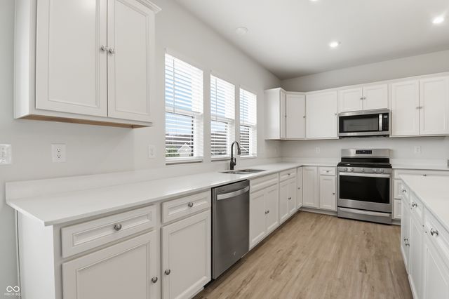 9739 Junction Station, Fishers, IN 46037