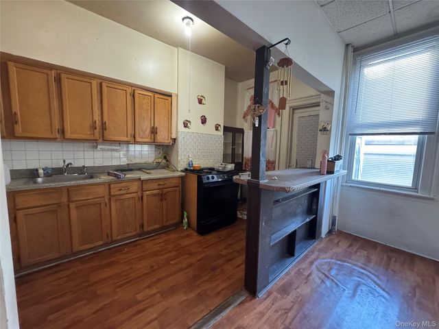 6353 60th Place, Ridgewood, NY 11385