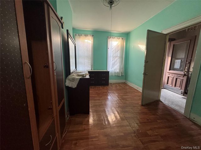 6353 60th Place, Ridgewood, NY 11385