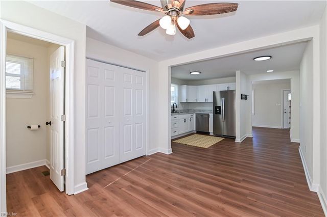 207 Fairview CIR N, Portsmouth, VA 23702