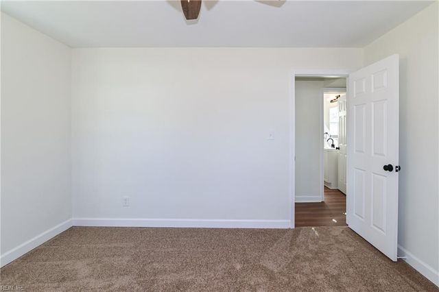 207 Fairview CIR N, Portsmouth, VA 23702