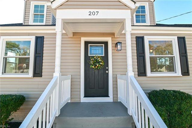 207 Fairview CIR N, Portsmouth, VA 23702