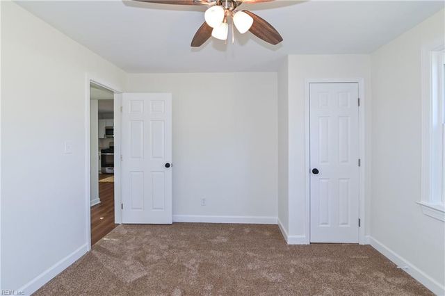 207 Fairview CIR N, Portsmouth, VA 23702