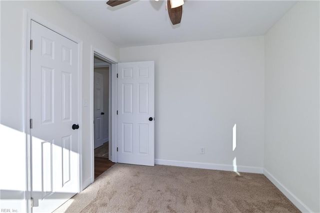 207 Fairview CIR N, Portsmouth, VA 23702