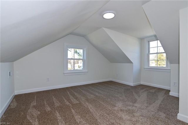 207 Fairview CIR N, Portsmouth, VA 23702