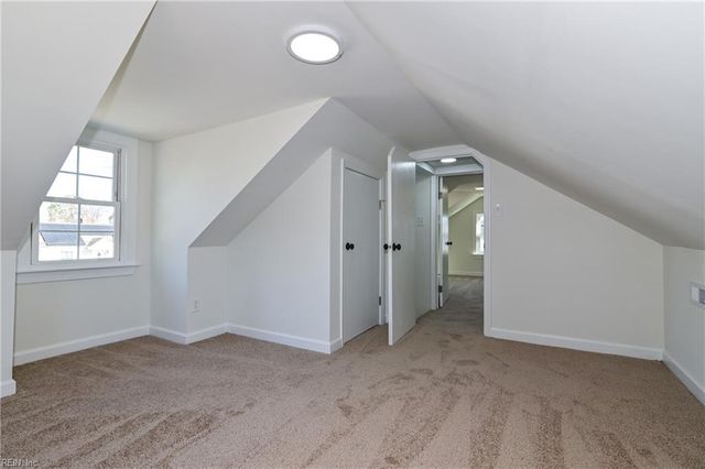 207 Fairview CIR N, Portsmouth, VA 23702