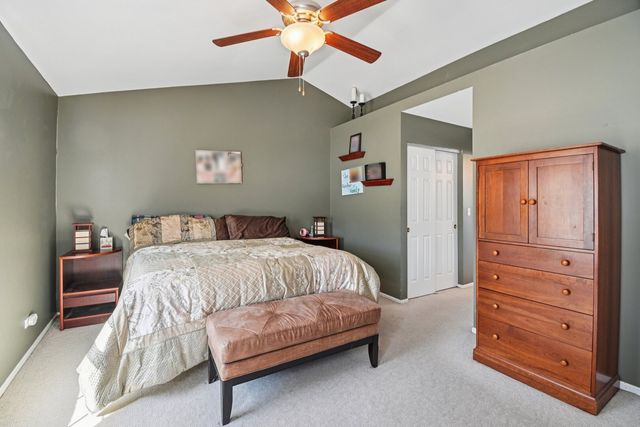 1622 DURHAM Court, Crystal Lake, IL 60014