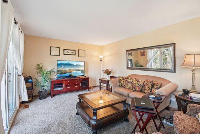 1622 DURHAM Court, Crystal Lake, IL 60014