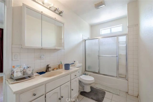 12642 divan place, North Hollywood, CA 91605
