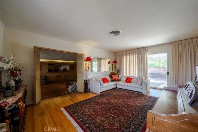 12642 divan place, North Hollywood, CA 91605