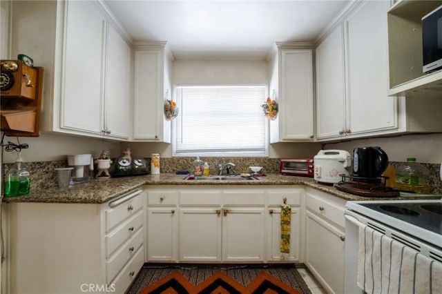 12642 divan place, North Hollywood, CA 91605