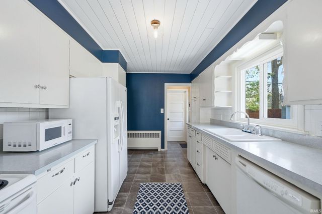 2205 Indian Village Boulevard, Fort Wayne, IN 46809
