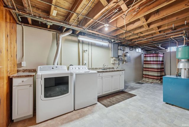 2205 Indian Village Boulevard, Fort Wayne, IN 46809