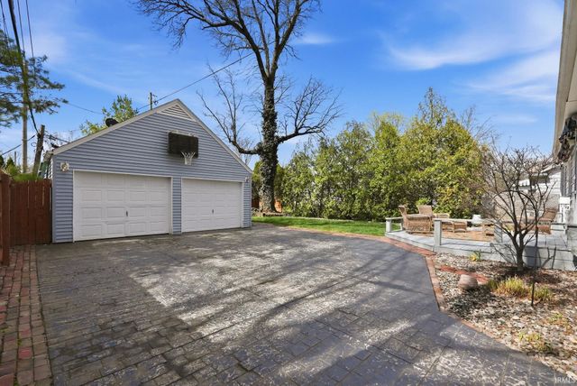 2205 Indian Village Boulevard, Fort Wayne, IN 46809