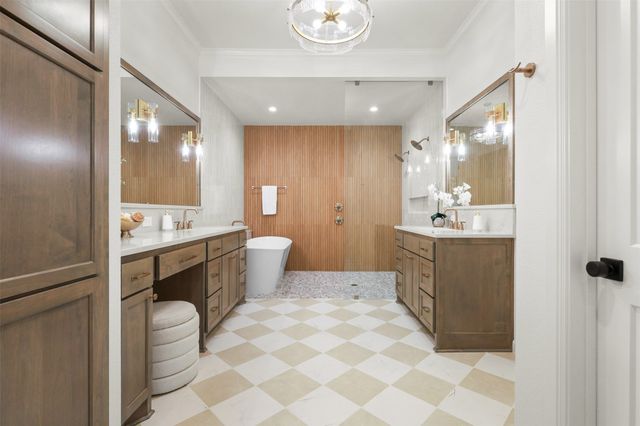 1656 Private Access 60200, Burleson, TX 76028