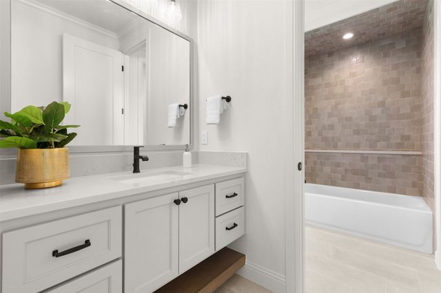 1656 Private Access 60200, Burleson, TX 76028