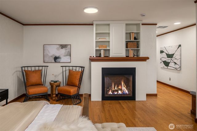 2409 29th Avenue W, Seattle, WA 98199