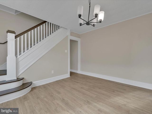 2446 CLEVELAND AVE, Reading, PA 19609