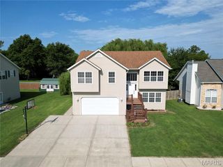 705 S 5th Street, Caseyville, IL 62232