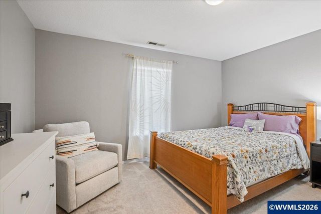 4468 Farm Field Av NE, Salem, OR 97305