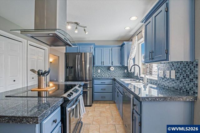 4468 Farm Field Av NE, Salem, OR 97305