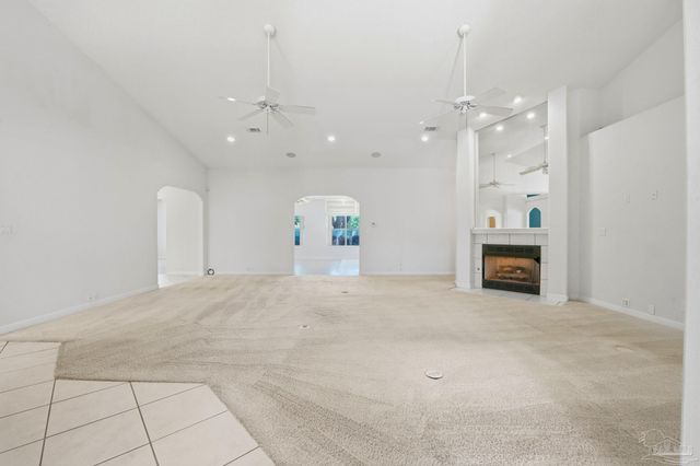 4552 Peaden Rd, Pace, FL 32571