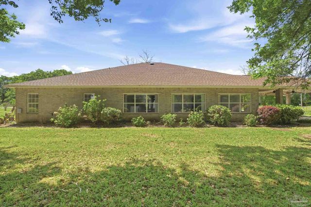 4552 Peaden Rd, Pace, FL 32571