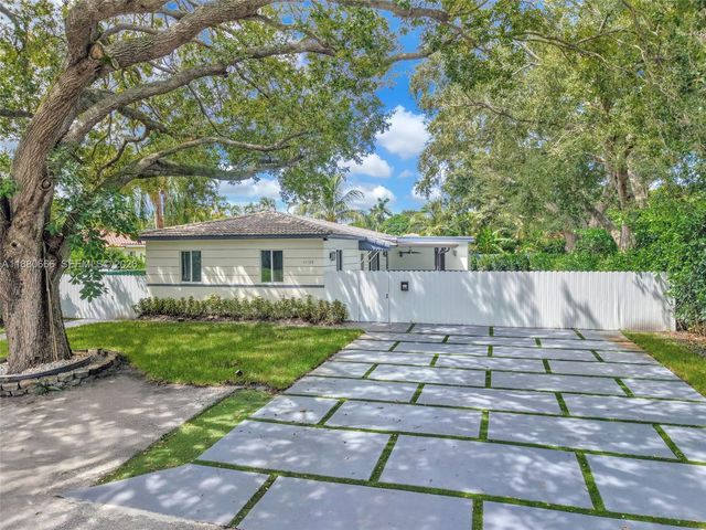 11102 NE 9th Court, Biscayne Park, FL 33161