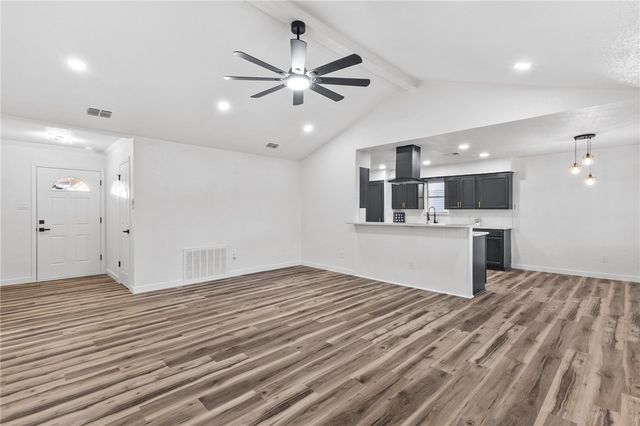 5718 Crestgrove Dr, Corpus Christi, TX 78415